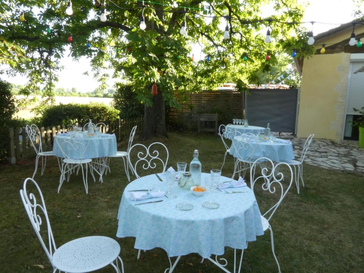 Chambres D'Hotes La Vigneronne Senouillac Exteriör bild