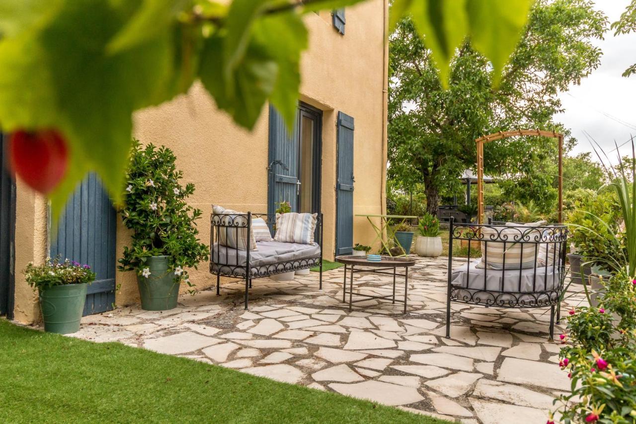 Chambres D'Hotes La Vigneronne Senouillac Exteriör bild