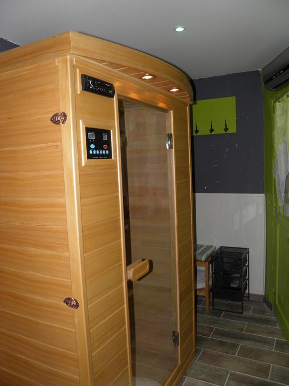 Chambres D'Hotes La Vigneronne Senouillac Exteriör bild