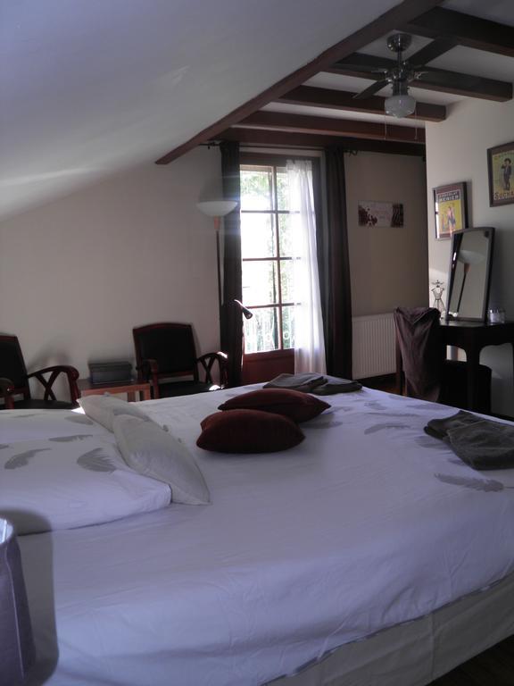 Chambres D'Hotes La Vigneronne Senouillac Exteriör bild