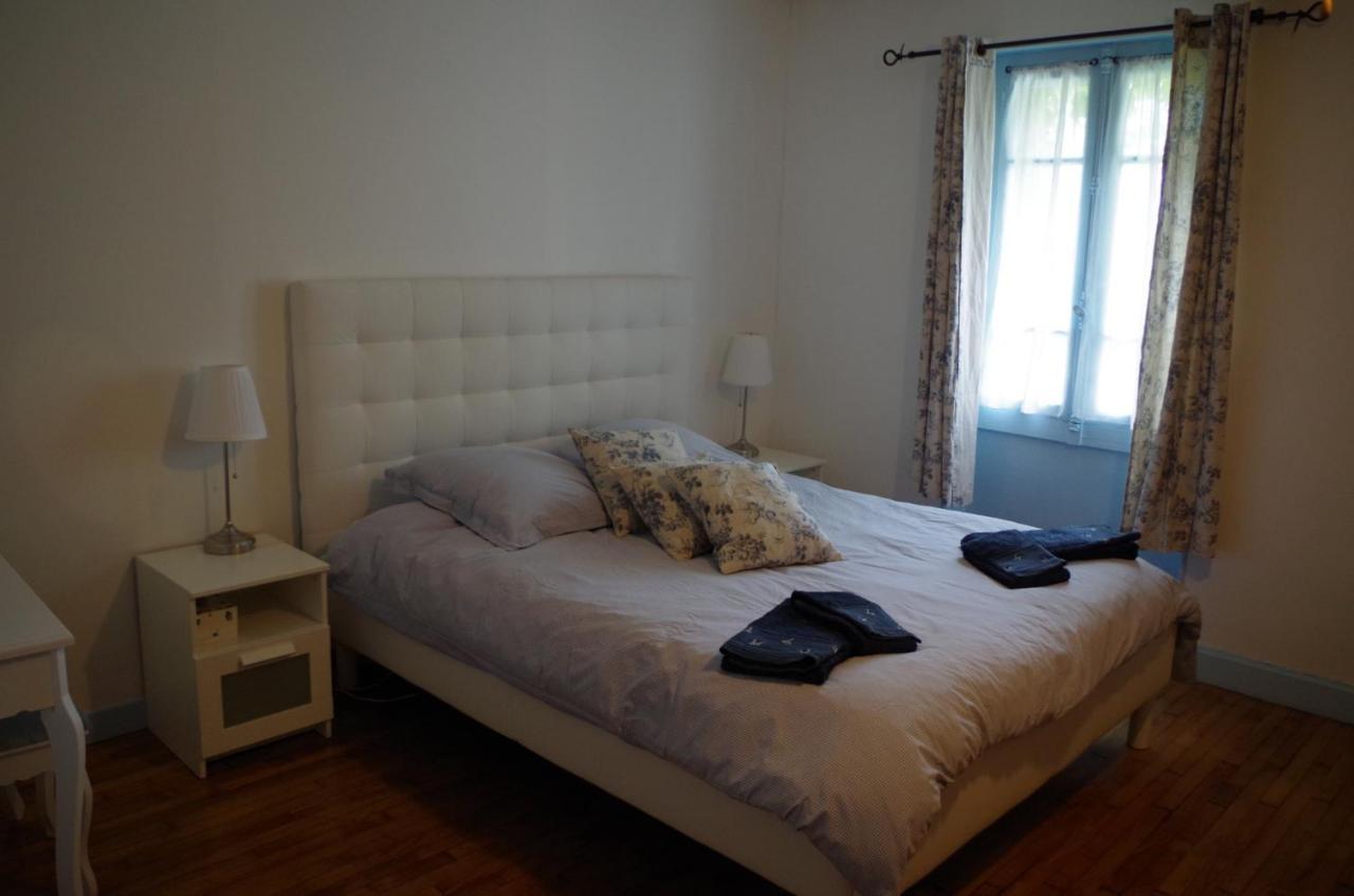Chambres D'Hotes La Vigneronne Senouillac Exteriör bild