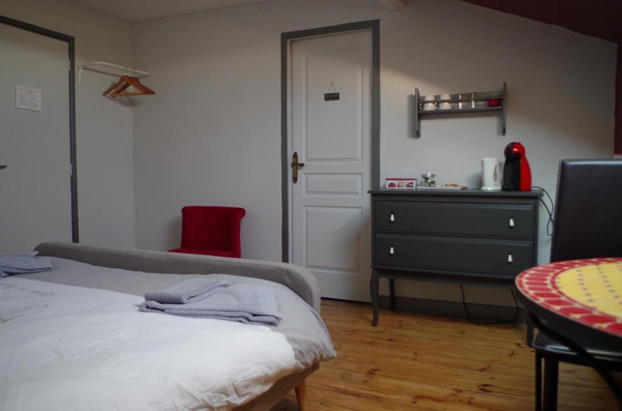 Chambres D'Hotes La Vigneronne Senouillac Exteriör bild